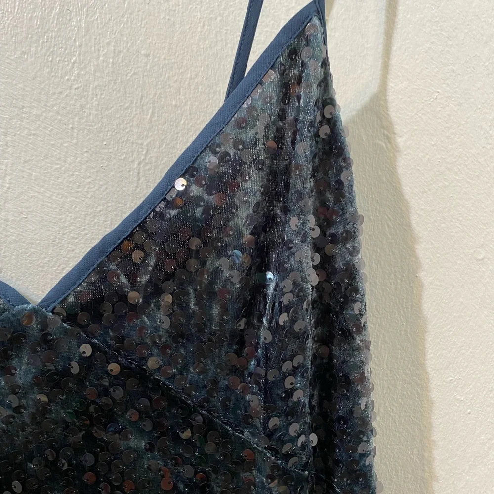 NWT ZARA  Glam Blue maximalist mini sequins dress w/spaghetti straps.Size L. - Picture 4 of 11